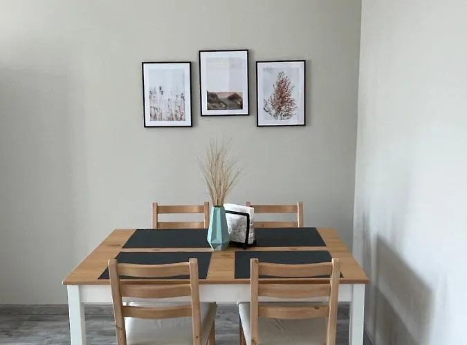 Apartment 450M From The Beach